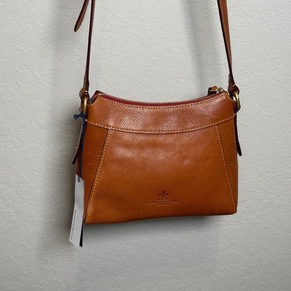 Women's‎ Dooney Bourke Leather Florentine Small Cassidy Crossbody Natural NEW - Picture 2 of 12